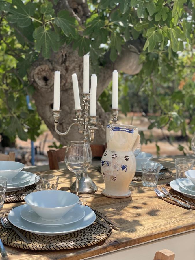 לינה וארוחת בוקר לוקורוטונדו I Tre Coni By Acqua Di Puglia מראה חיצוני תמונה