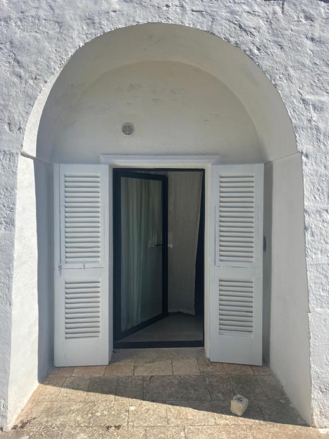 לינה וארוחת בוקר לוקורוטונדו I Tre Coni By Acqua Di Puglia מראה חיצוני תמונה