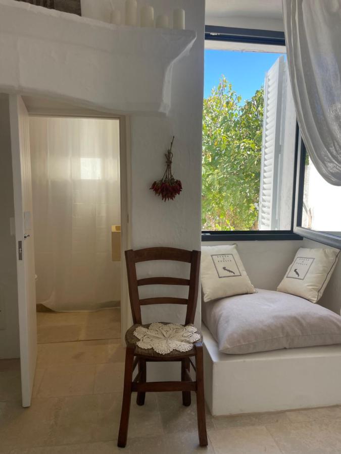 לינה וארוחת בוקר לוקורוטונדו I Tre Coni By Acqua Di Puglia מראה חיצוני תמונה