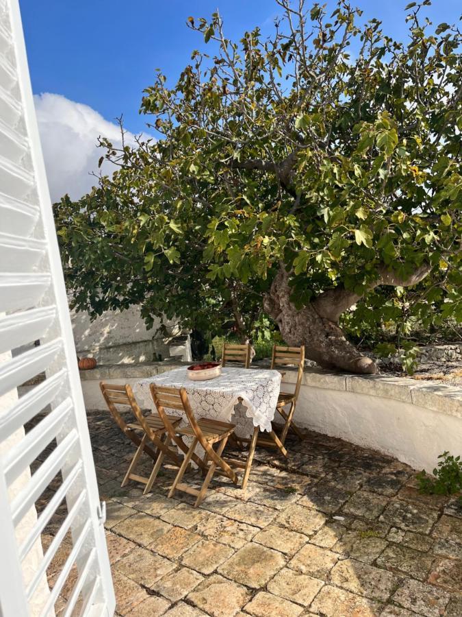לינה וארוחת בוקר לוקורוטונדו I Tre Coni By Acqua Di Puglia מראה חיצוני תמונה