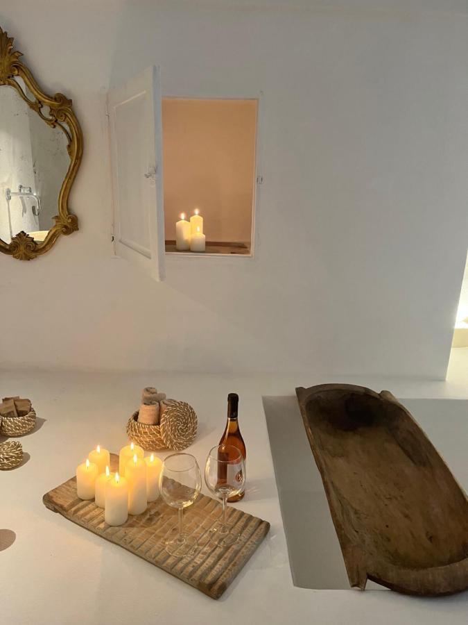 לינה וארוחת בוקר לוקורוטונדו I Tre Coni By Acqua Di Puglia מראה חיצוני תמונה