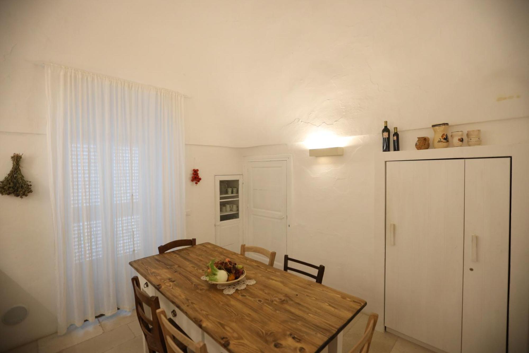 לינה וארוחת בוקר לוקורוטונדו I Tre Coni By Acqua Di Puglia מראה חיצוני תמונה