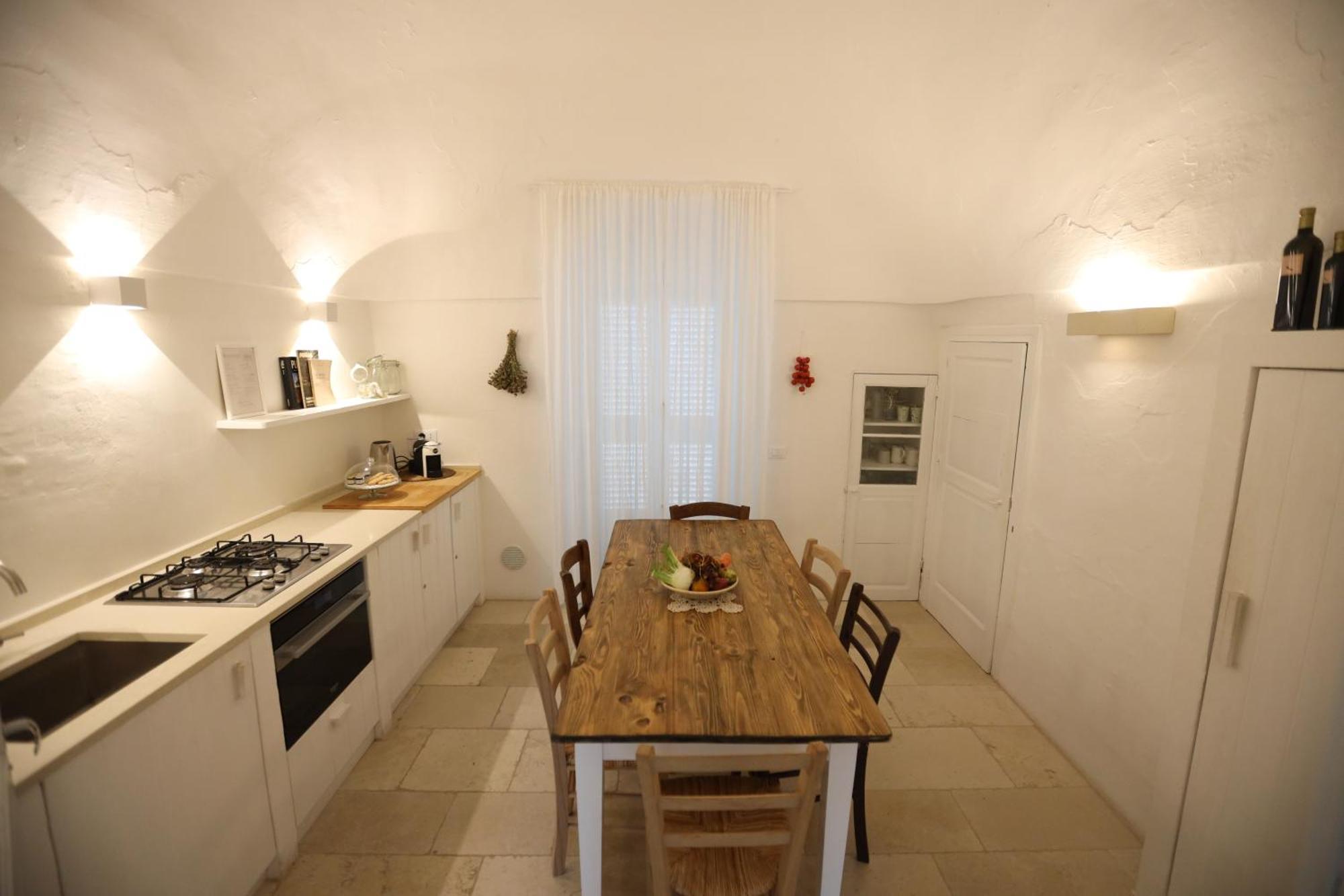 לינה וארוחת בוקר לוקורוטונדו I Tre Coni By Acqua Di Puglia מראה חיצוני תמונה